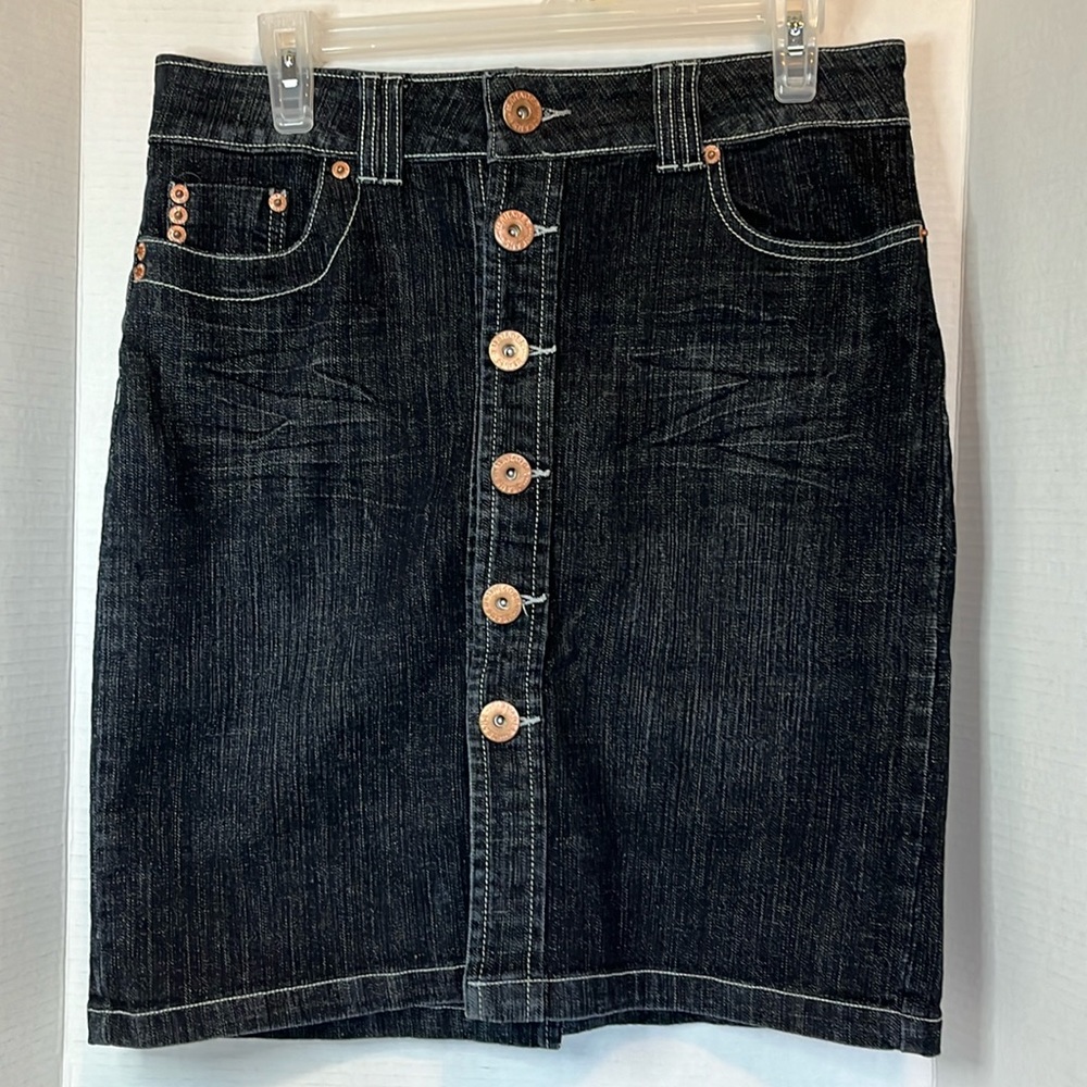 Manager blue Denim skirt size 10 stretchy material